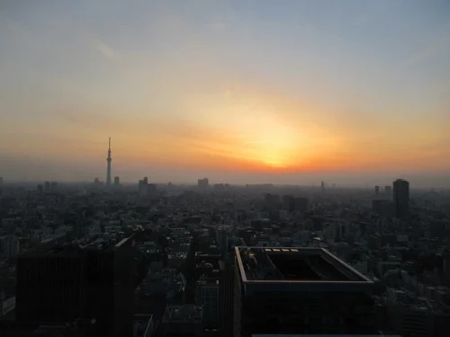 マンダリンオリエンタルホテル東京から見える日の出