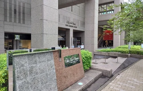 ホテルニューオータニ東京ガーデンコートの出入口